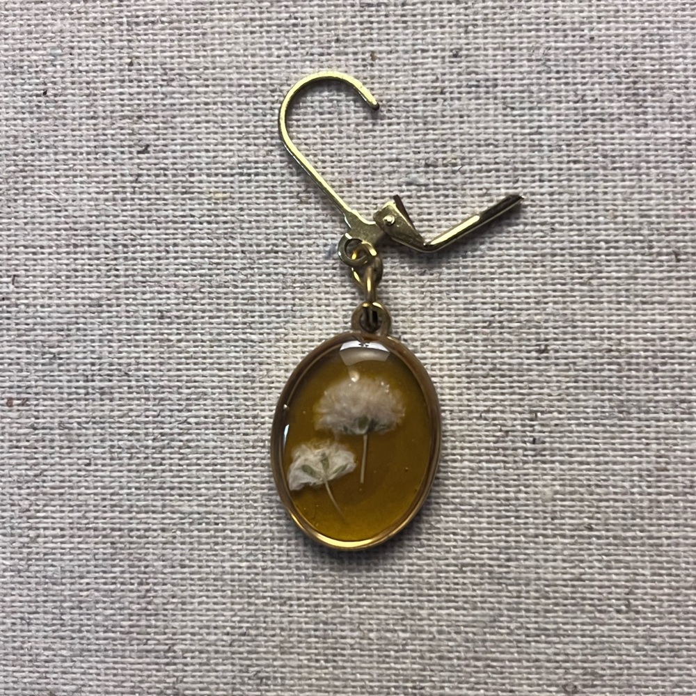 Gold Tone Flower Resin Drop Earrings - Picture 5 of 5
